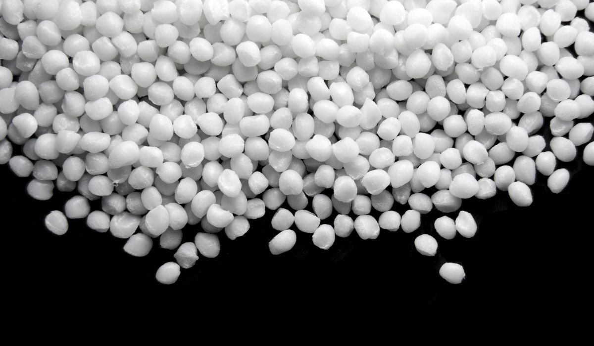 Acrylic vs Signature Stone Plastic Pellets