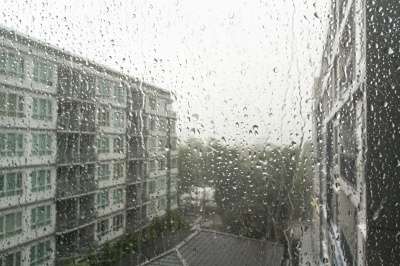 rain_on_storm_window
