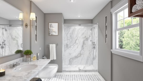 Low entry walk-in shower SignatureStone