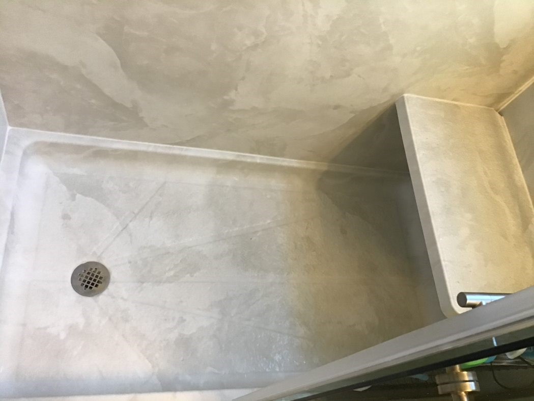 avon-bathroom2