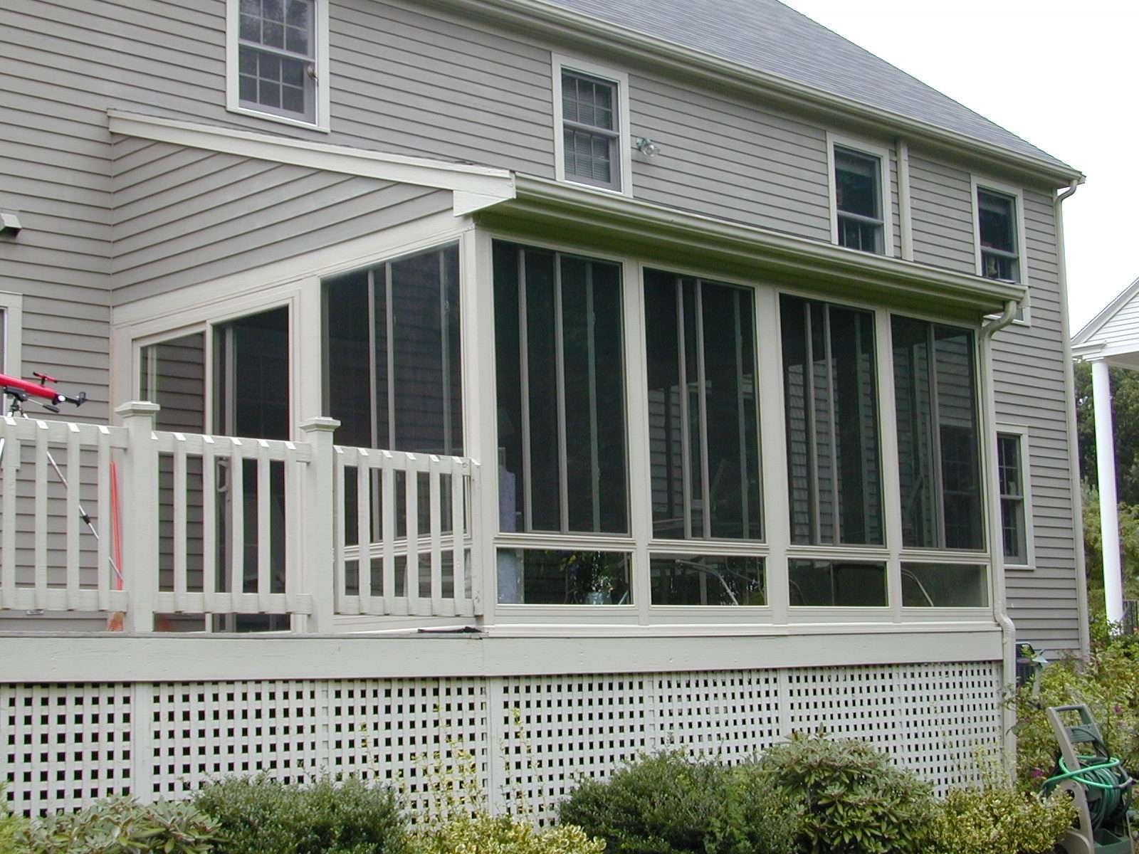 patio_deck_enclosure